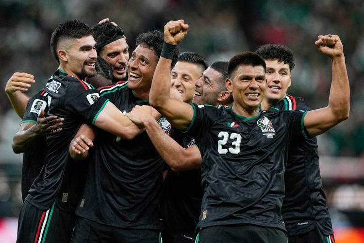 Mexico Tops Group A as Aguirre Eyes Home Knockout Matches After South Korea Victory